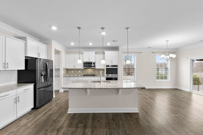 Foto del edificio - Beautiful home in Lake Wylie