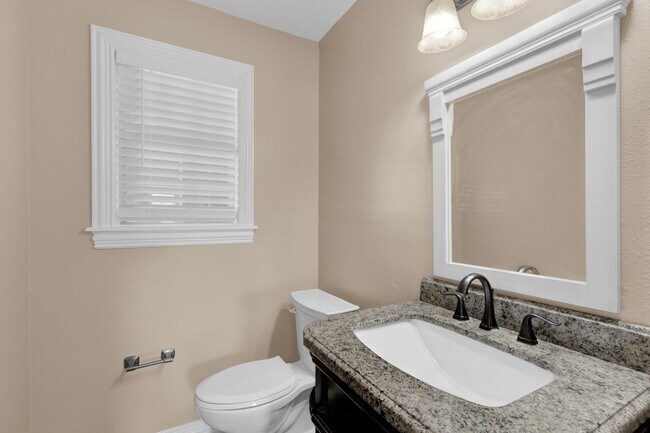 Building Photo - 4838 Delano St