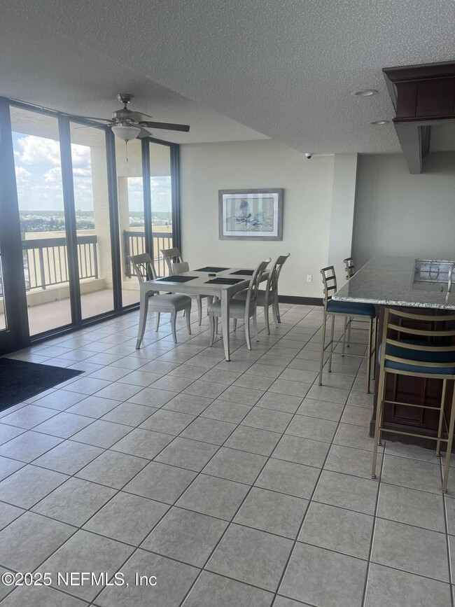 Foto del edificio - 1513 Ocean Shore Blvd