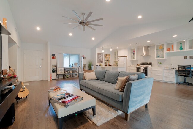 Foto del edificio - 192 Meander Cir