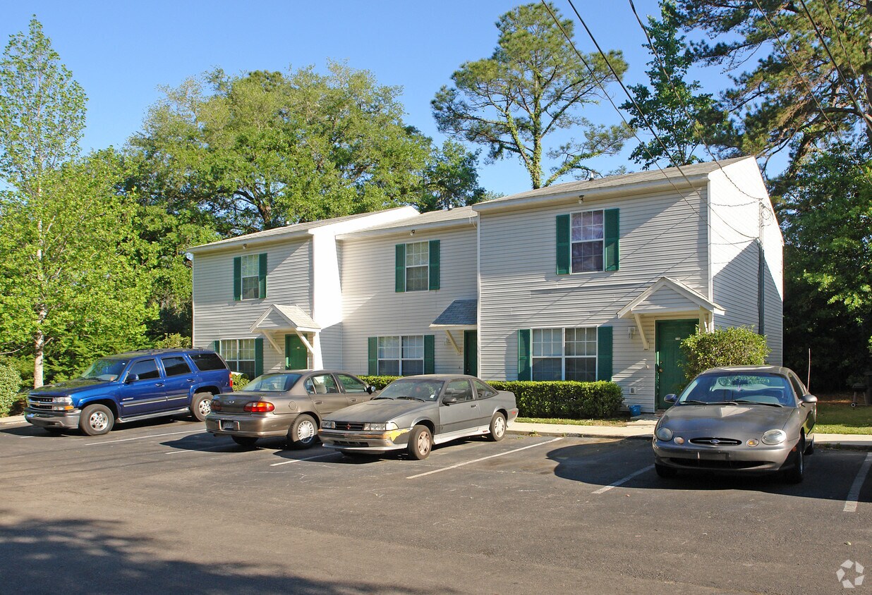 Foto principal - 215 Dixie Dr