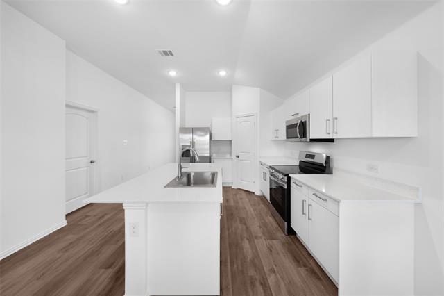 Foto del edificio - 218 Knoll Pines Drive