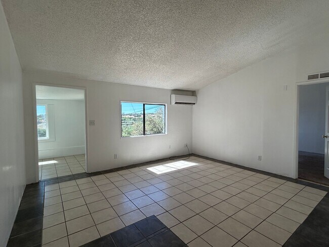 Building Photo - 5880 Miners Ranch Rd