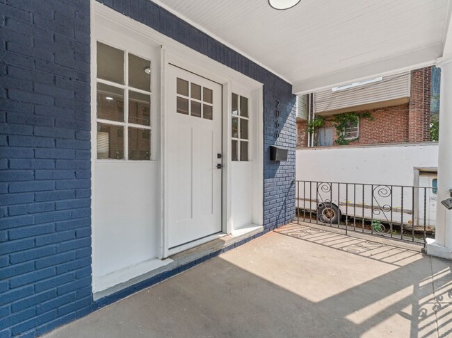 Foto del edificio - 2066 Eastburn Ave