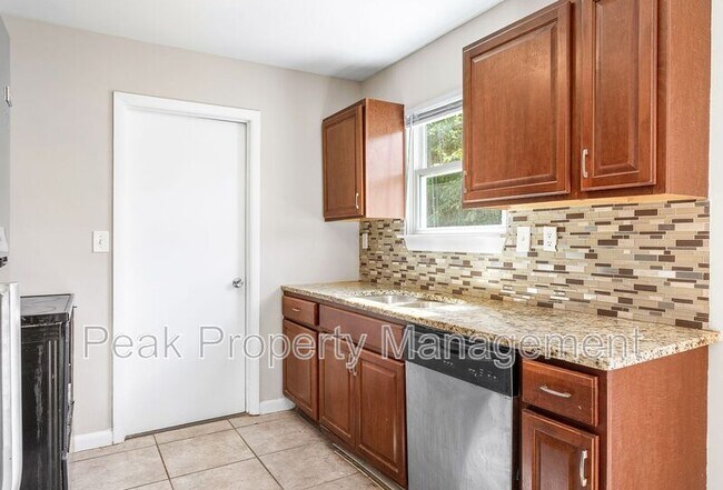 Foto del edificio - 639 Tilton Ct