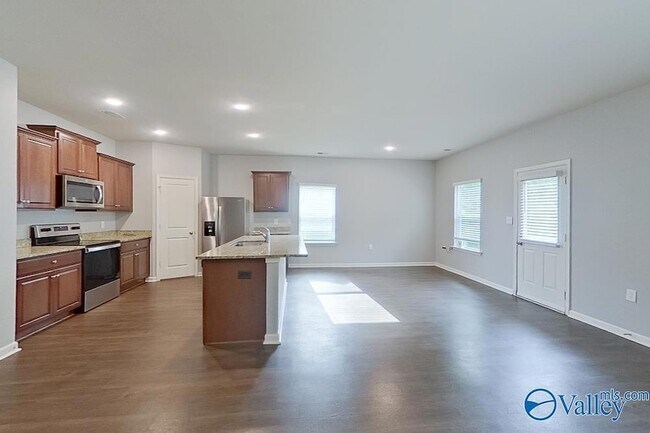 Building Photo - 1044 Pilgrim Ln