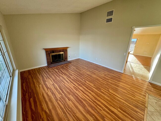 Foto del edificio - Beautiful 3 bedroom home