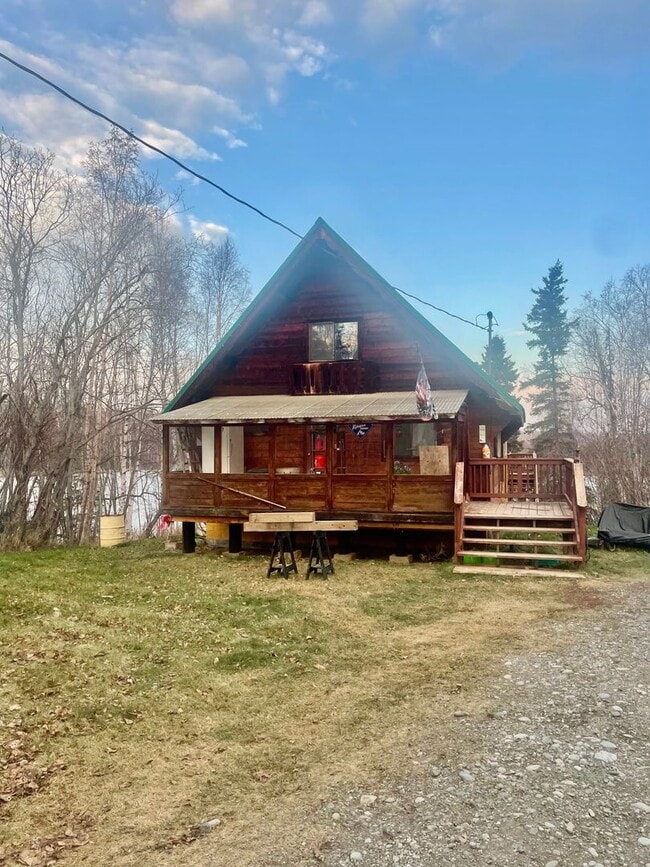 Building Photo - Serene Lakeside escape with direct lake ac...