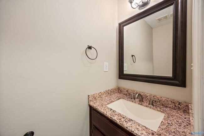 Foto del edificio - 115 Medicine Bend Ct