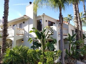 Building Photo - 9370 Twin Trails Dr
