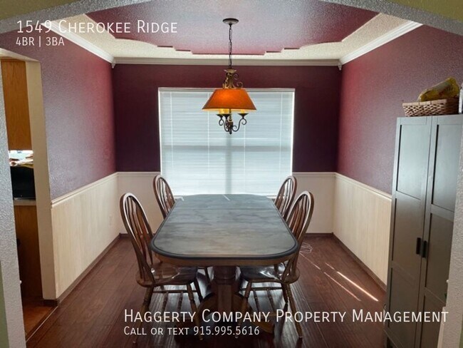 Foto del edificio - 1549 Cherokee Ridge Dr