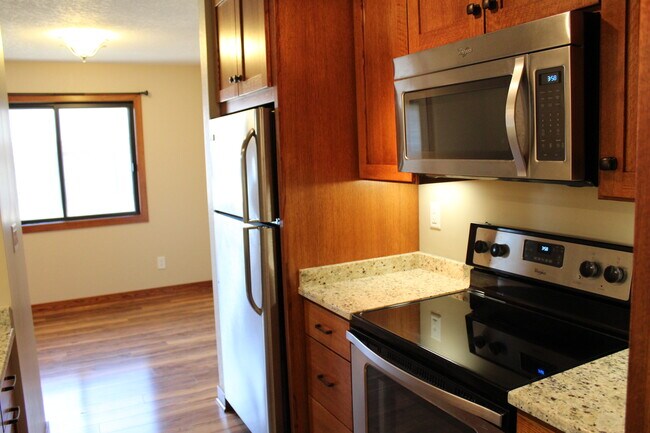 Building Photo - 107 Conner Cir SW