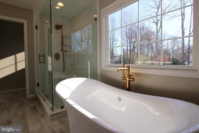 Building Photo - 421 Blair Rd NW