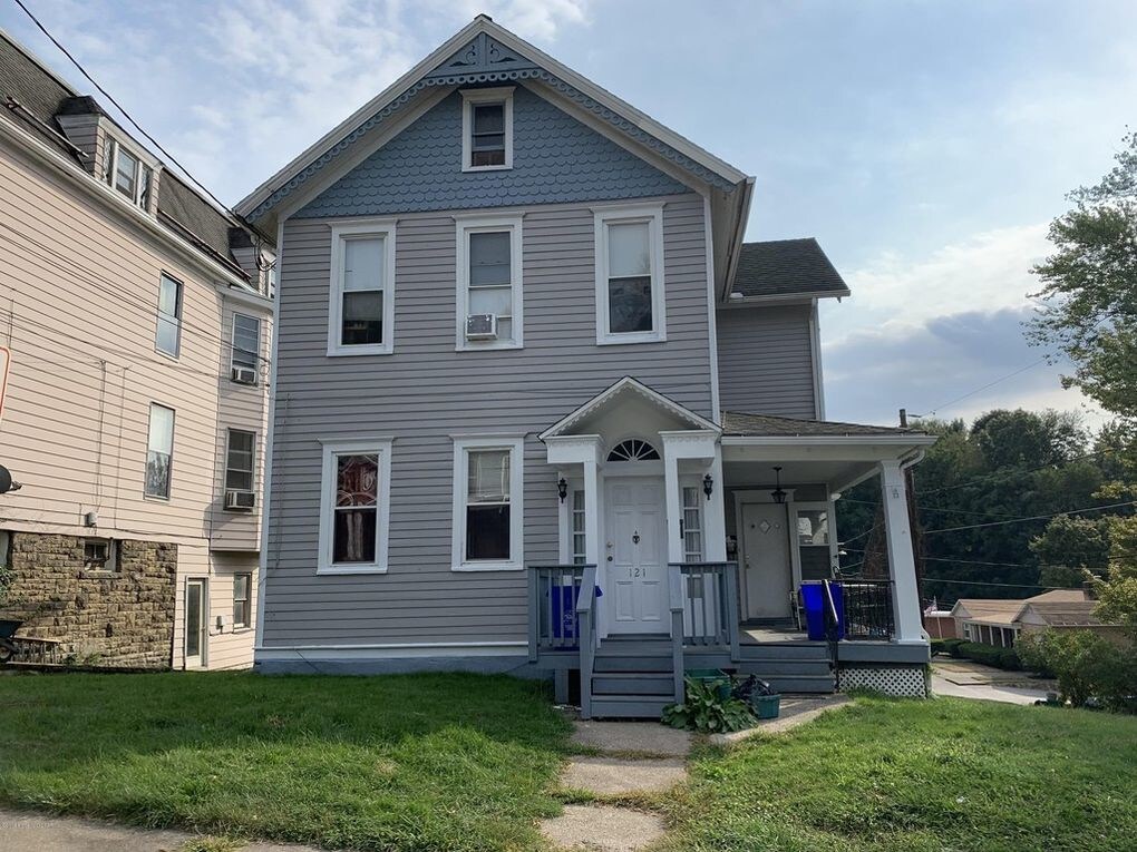121 Broad St, Pittston, PA 18640 Apartments in Pittston, PA
