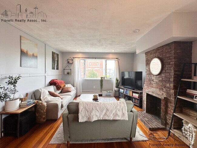 Foto del edificio - 166 Webster St