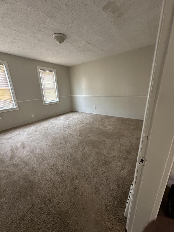 Building Photo - 3017 Nursery Ave