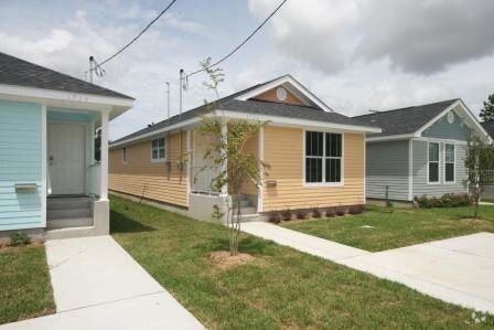 Primary Photo - 1712 Huey P Long Ave