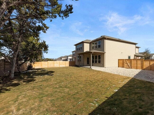 Building Photo - 633 Runnel Dr