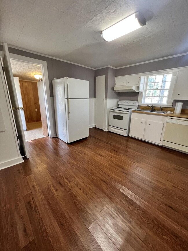 Photo - 8 Macks Dr House