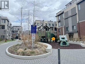 Building Photo - 3550 Colonial Dr