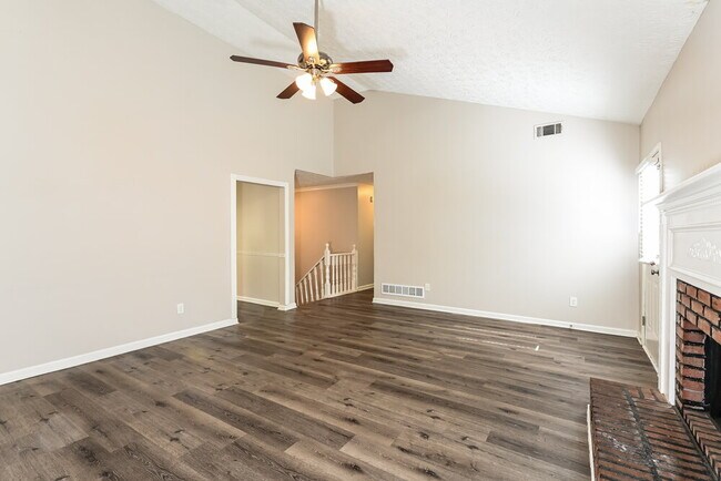 Foto del edificio - 1411 Hillside Pl SE