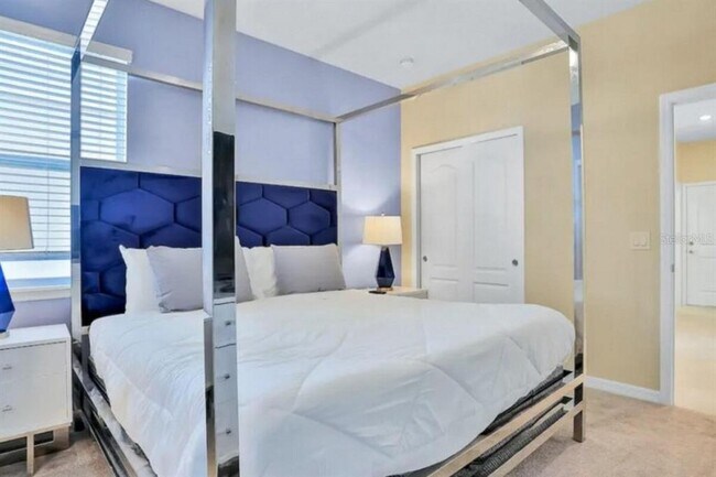 Building Photo - 7324 Oakmoss Loop