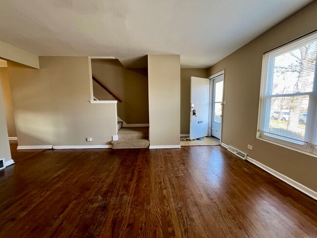 Foto del edificio - 8712 Niles Center Rd