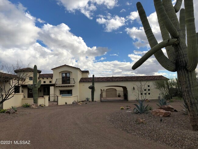 Building Photo - 12680 E Fort Lowell Rd