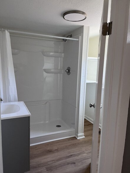 Foto del edificio - 2134 Hazel St