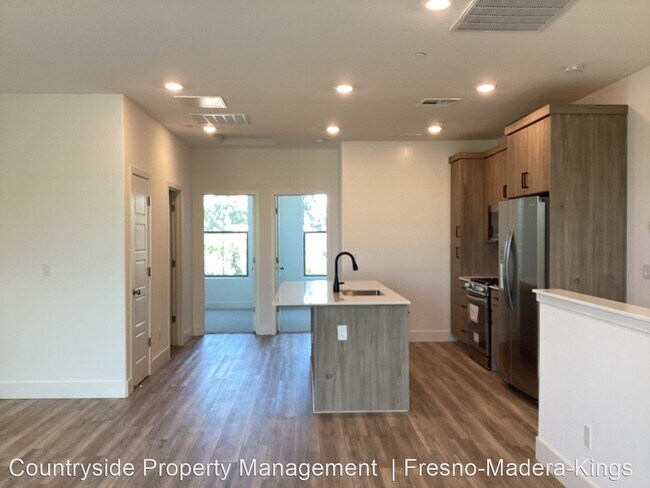 Building Photo - 3 br, 2 bath House - 652 W. Mahogony Lane