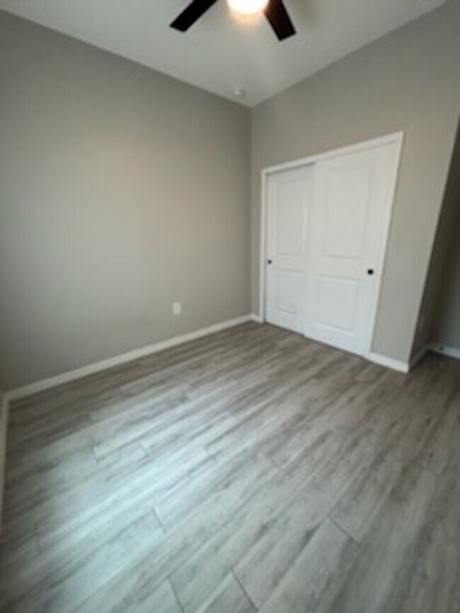 Foto del edificio - 2309 NE 15th Ln