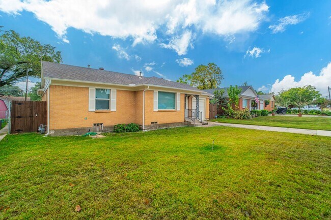 Building Photo - New Listing in southland Terrace Addition