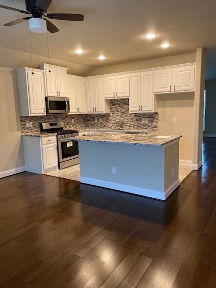 Foto del edificio - 1827 Lake Travis Dr