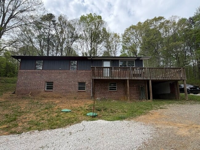 Foto del edificio - Lenoir City 37771 - 3 bedroom, 2 bath home - Contact Tara Hayes (865) 242-8010