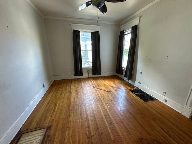 Foto del edificio - 138 W Beard Ave