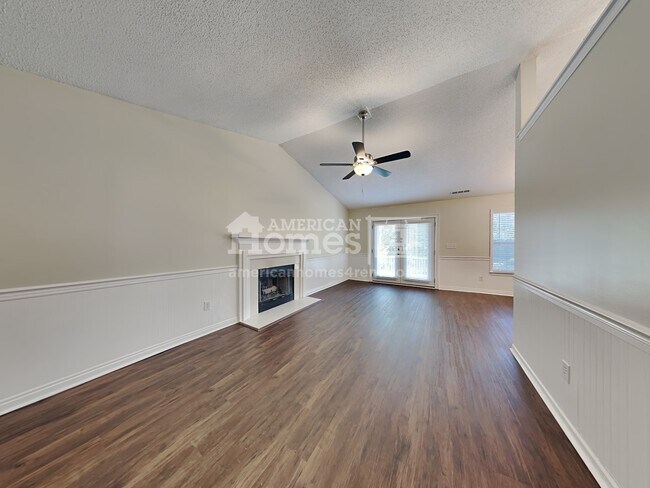 Building Photo - 506 Great Oaks Way