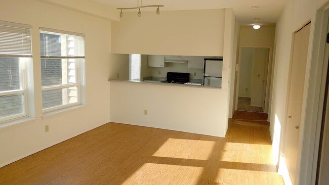 Foto del edificio - Gorgeous 1 bedroom in the heart of Queen A...