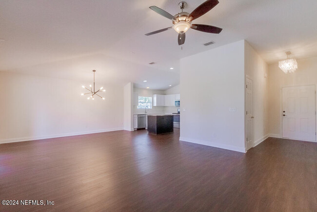 Building Photo - 128 Terracina Dr