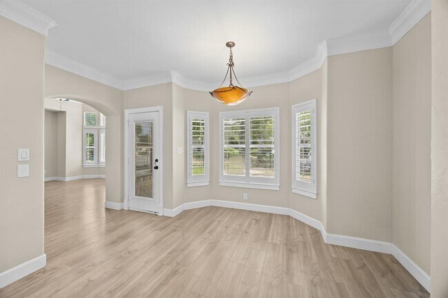 Foto del edificio - 4801 Interlachen Ln
