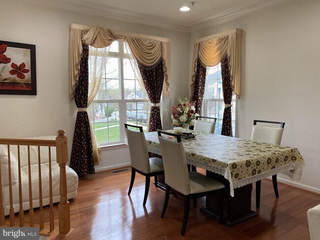 Foto del edificio - 23135 Arora Hills Dr