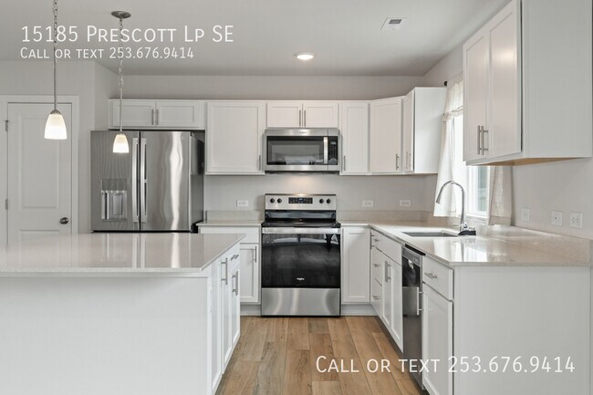 Foto del edificio - 15185 Prescott Lp SE