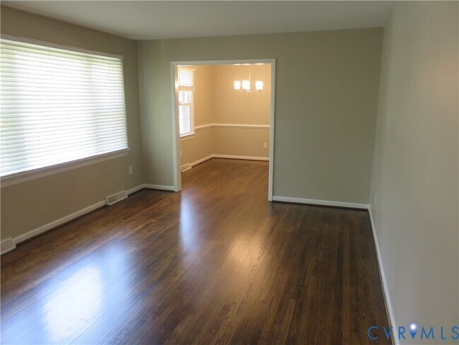 Foto del edificio - 8090 Dunwoody Rd