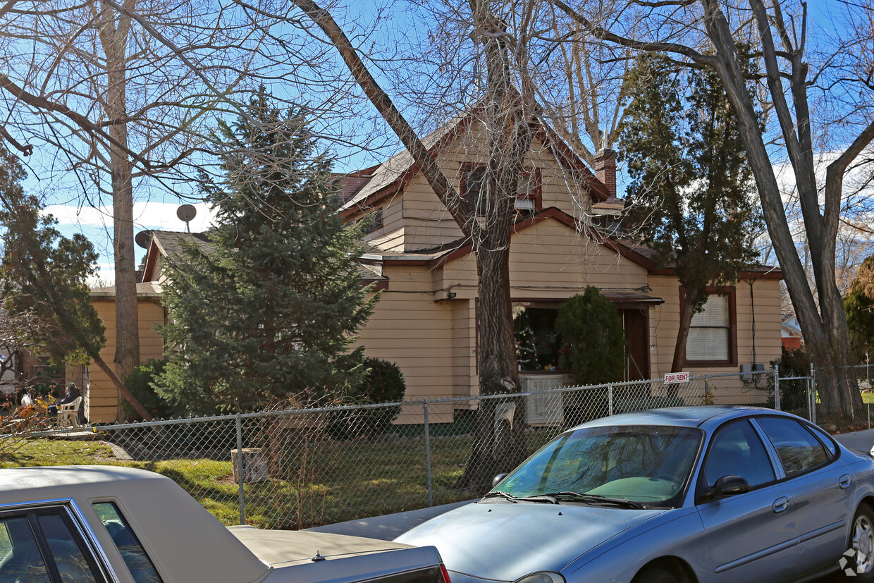 Building Photo - LaRue Apartments