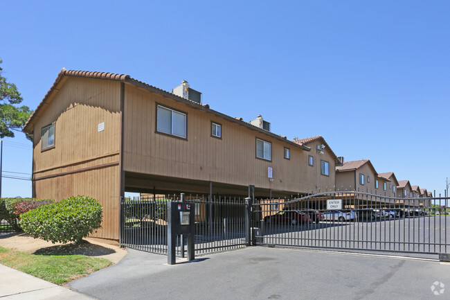 Building Photo - Ridgeview Meadows Apartments