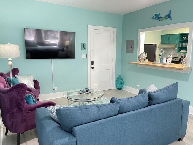 Foto del edificio - 725 Broadway Ave