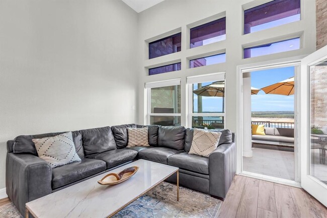 Foto del edificio - 2918 Ranch Rd 620 N