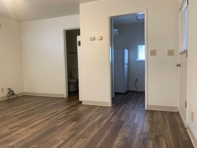 Foto del edificio - 1104 Elmer St