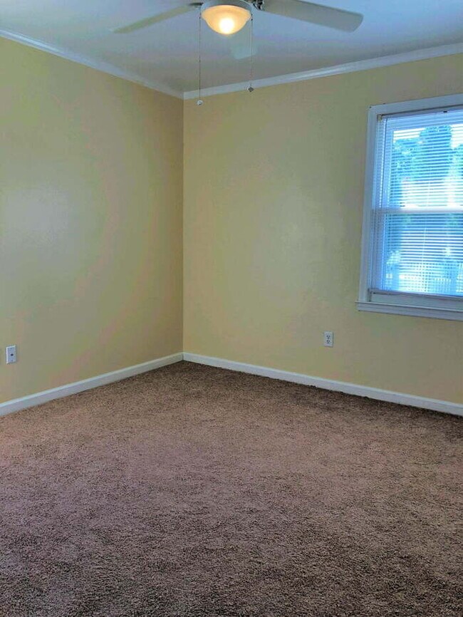 Foto del edificio - 115 Aylesbury Rd