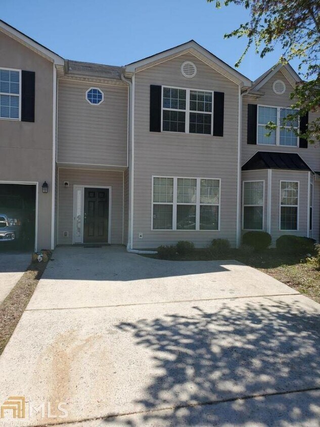 2284 Nicole Dr Unit 0, Hampton, GA 30228 Condo for Rent in Hampton