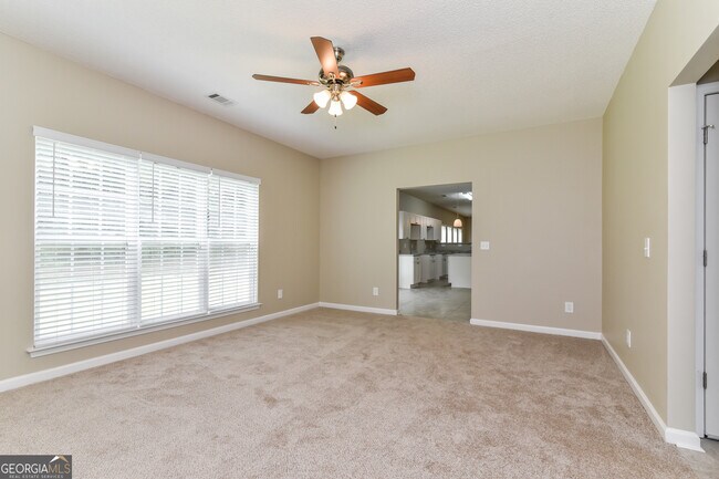 Foto del edificio - 6717 Delaware Bend
